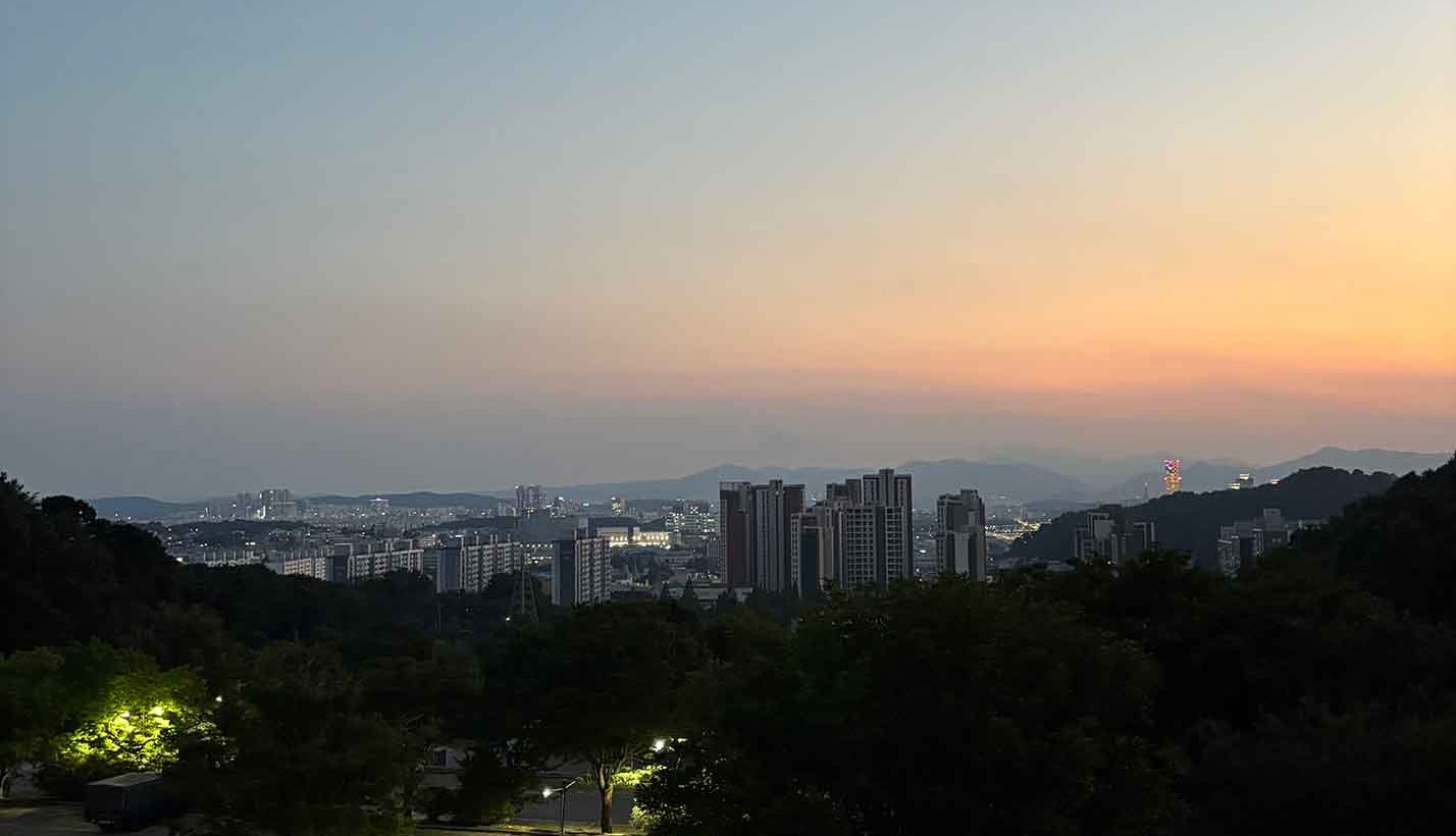 Sightseeing Korea. Credits: Nils Hamann