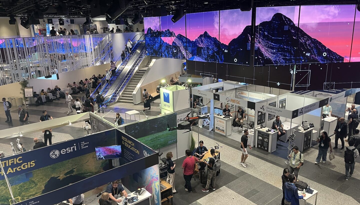 Photo. Overview of exhibition hall at EGU 2026.