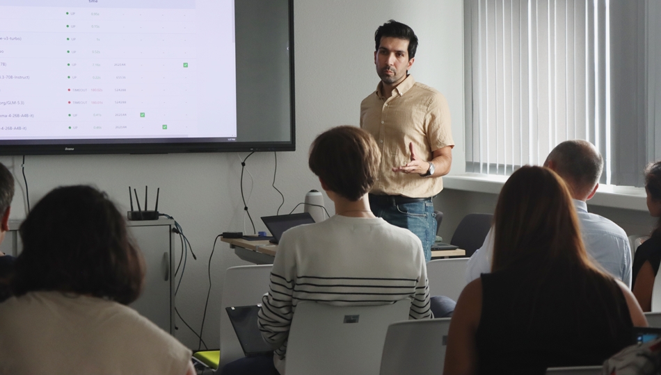 Photo. Dr. Siavash Ghiasvand is explaining the hands-on session.
